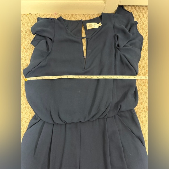 Eliza J Navy Jumpsuit with Ruffle Sleeves size 10 - Picture 5 of 5